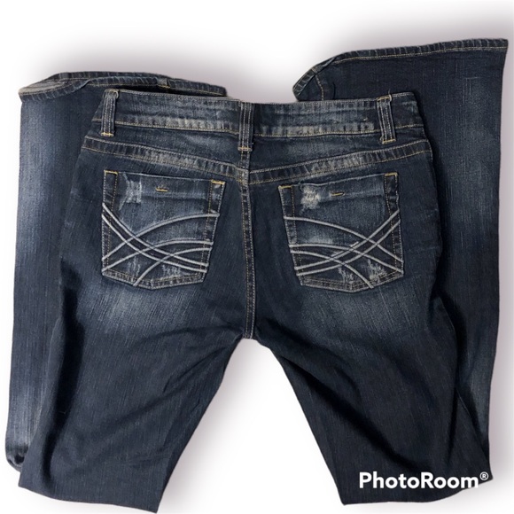 *BRODY JEANS* distressed flare - Picture 2 of 5